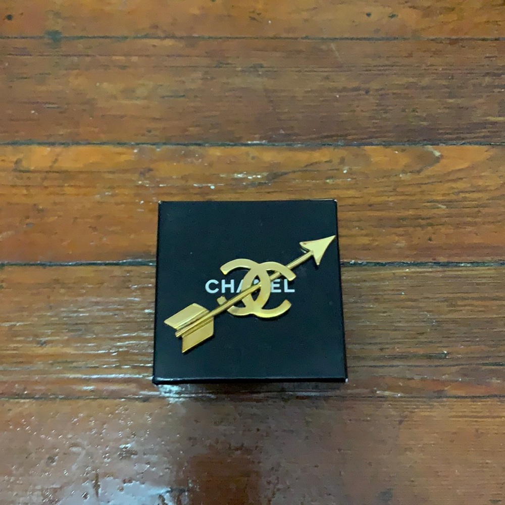 Chanel Heart Pin (Broken)
